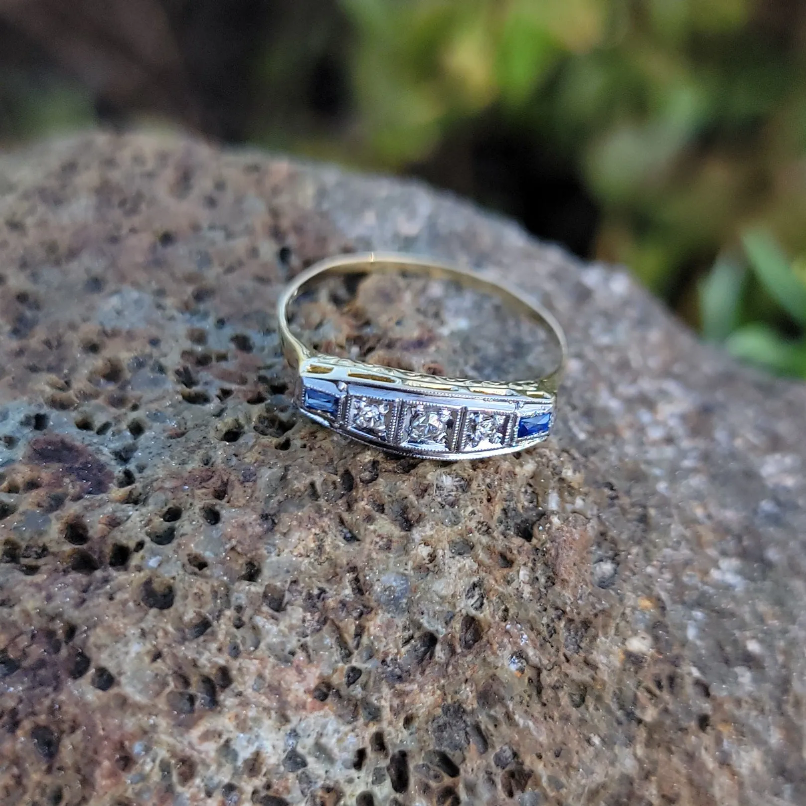 14k gold two tone Deco estate Sapphire & Diamond Ring Band