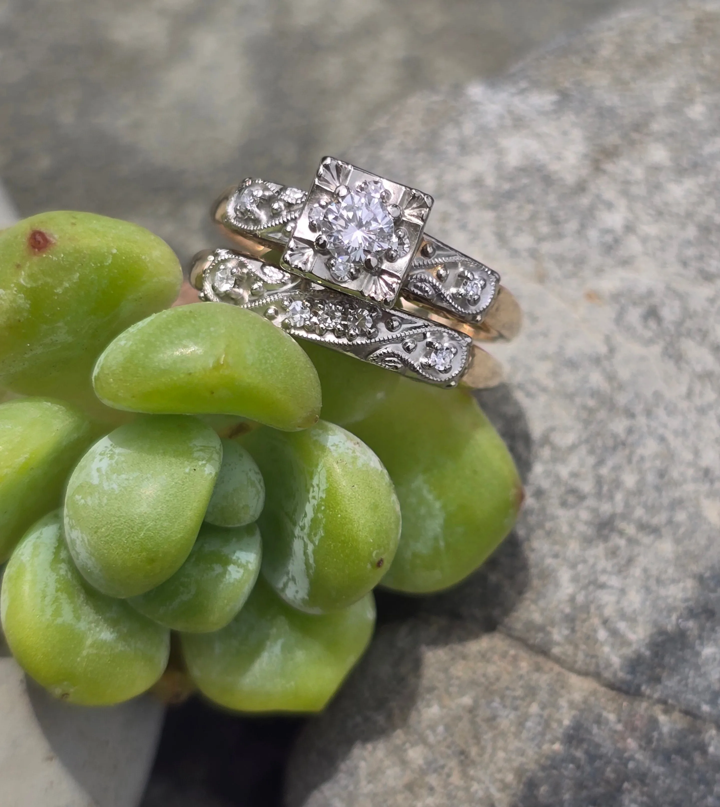 14k gold two-tone vintage diamond bridal set - apx .20ct tw