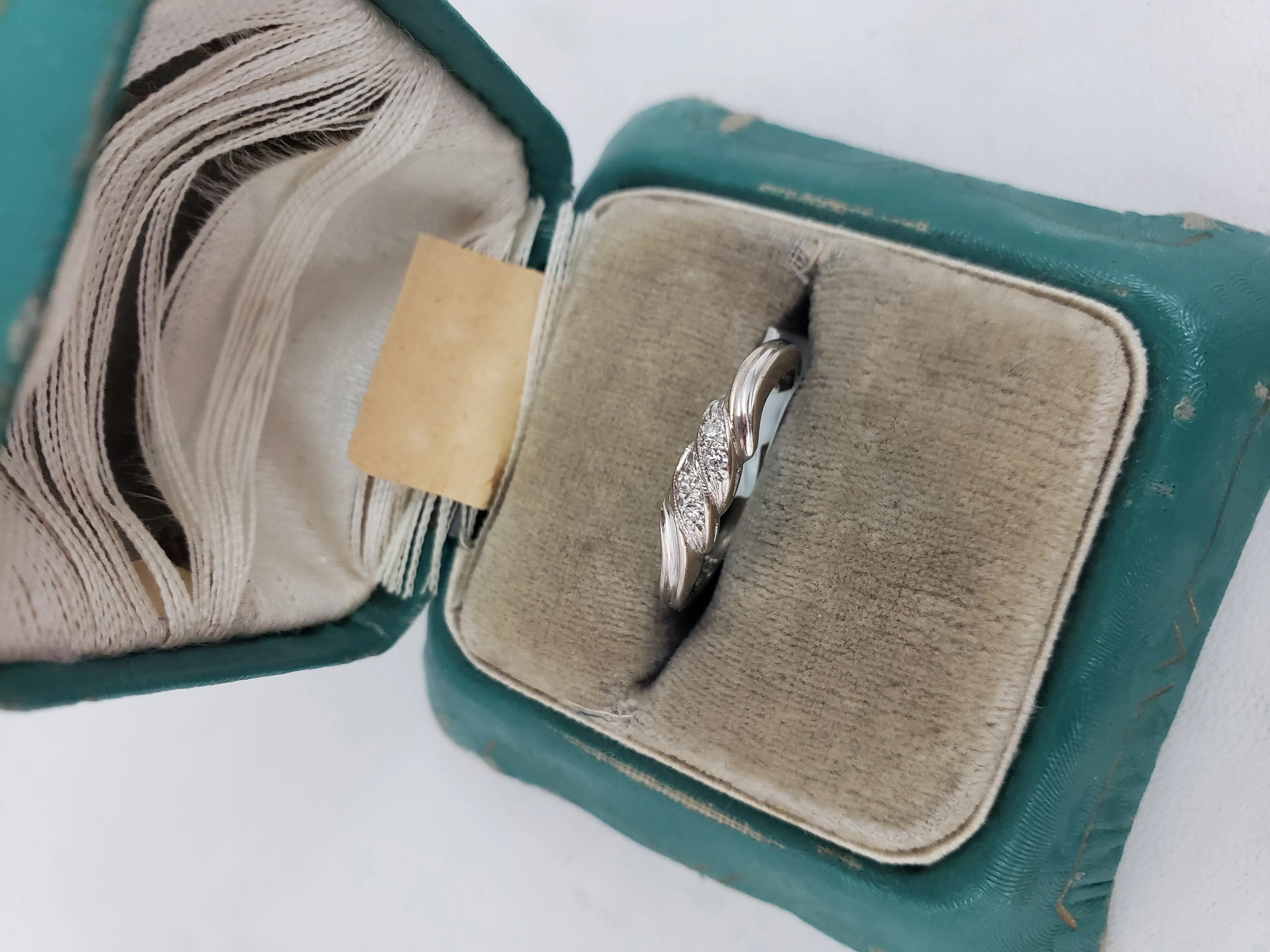 14k white gold 4 diamond estate band