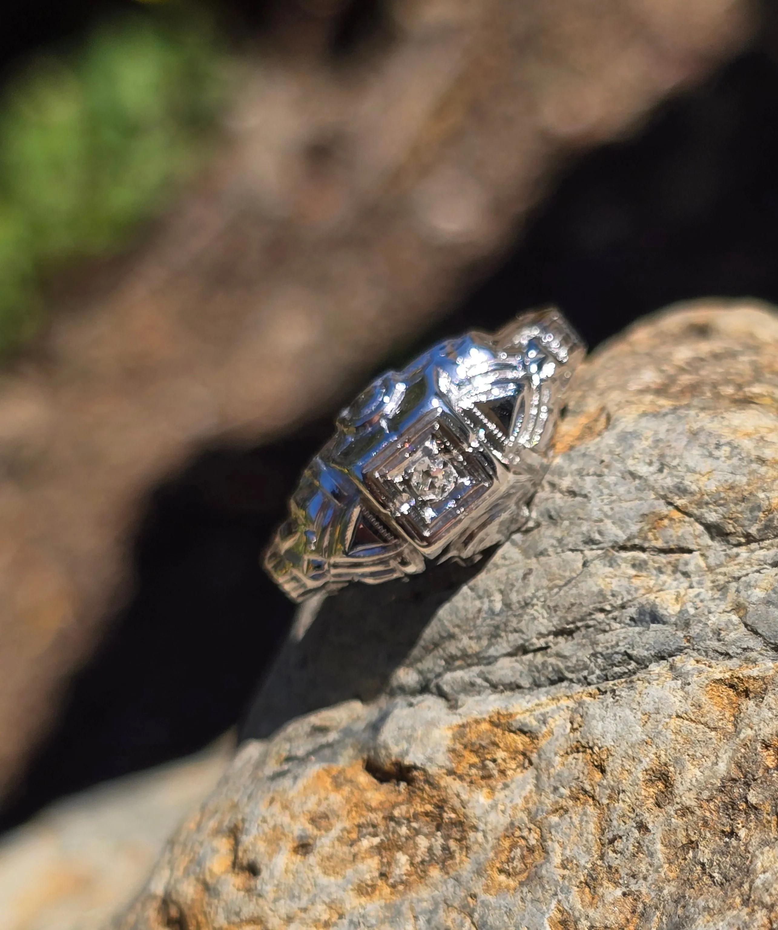 14k white gold diamond Deco diamond vintage ring