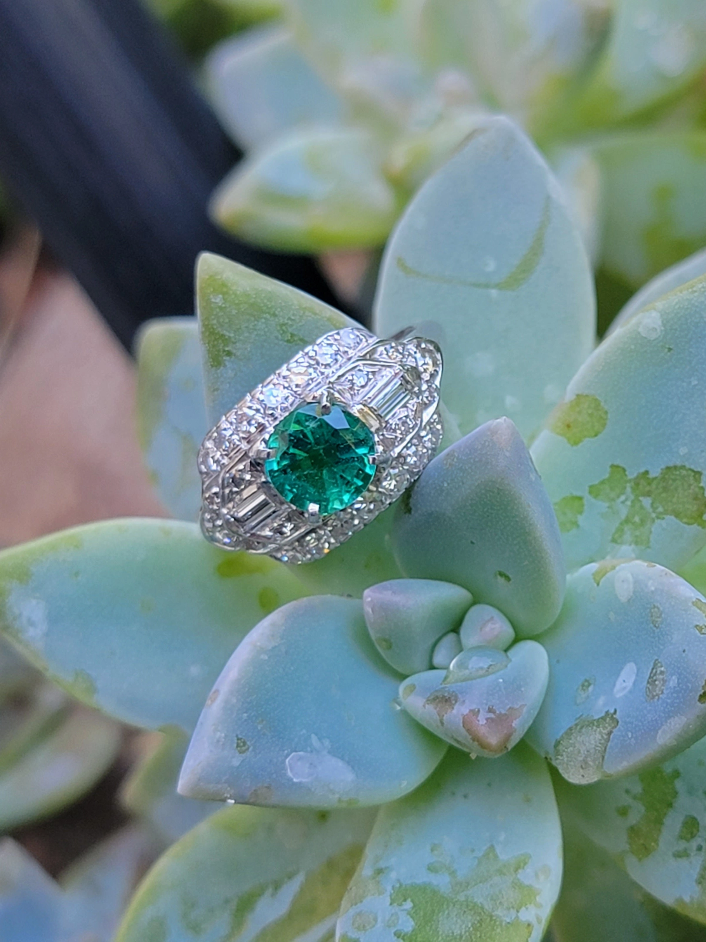 14k white gold Emerald & Diamond estate Art Deco vintage antique ring