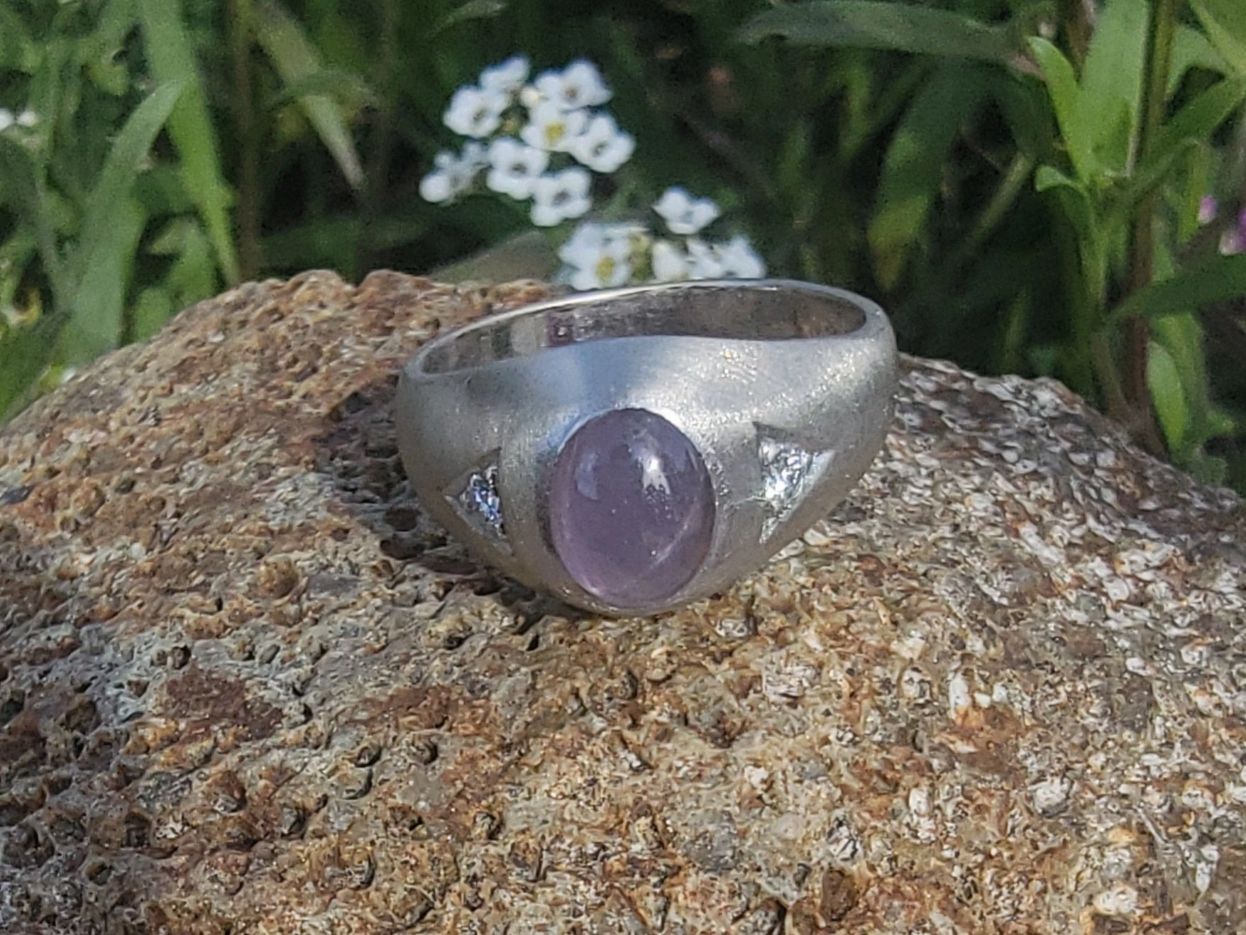 14k white gold Star Sapphire & Diamond estate ring
