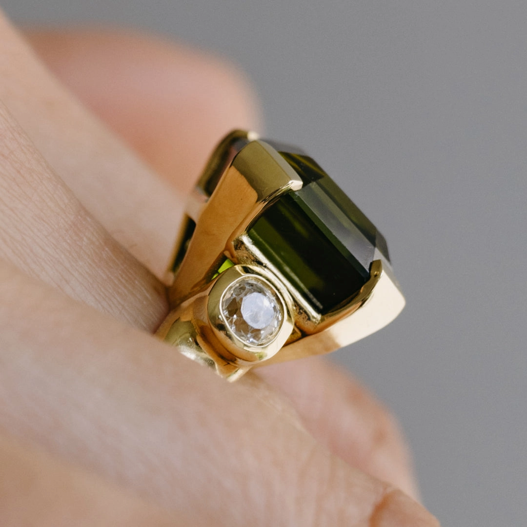 15.86ct Tourmaline & Diamond Three Stone Ring