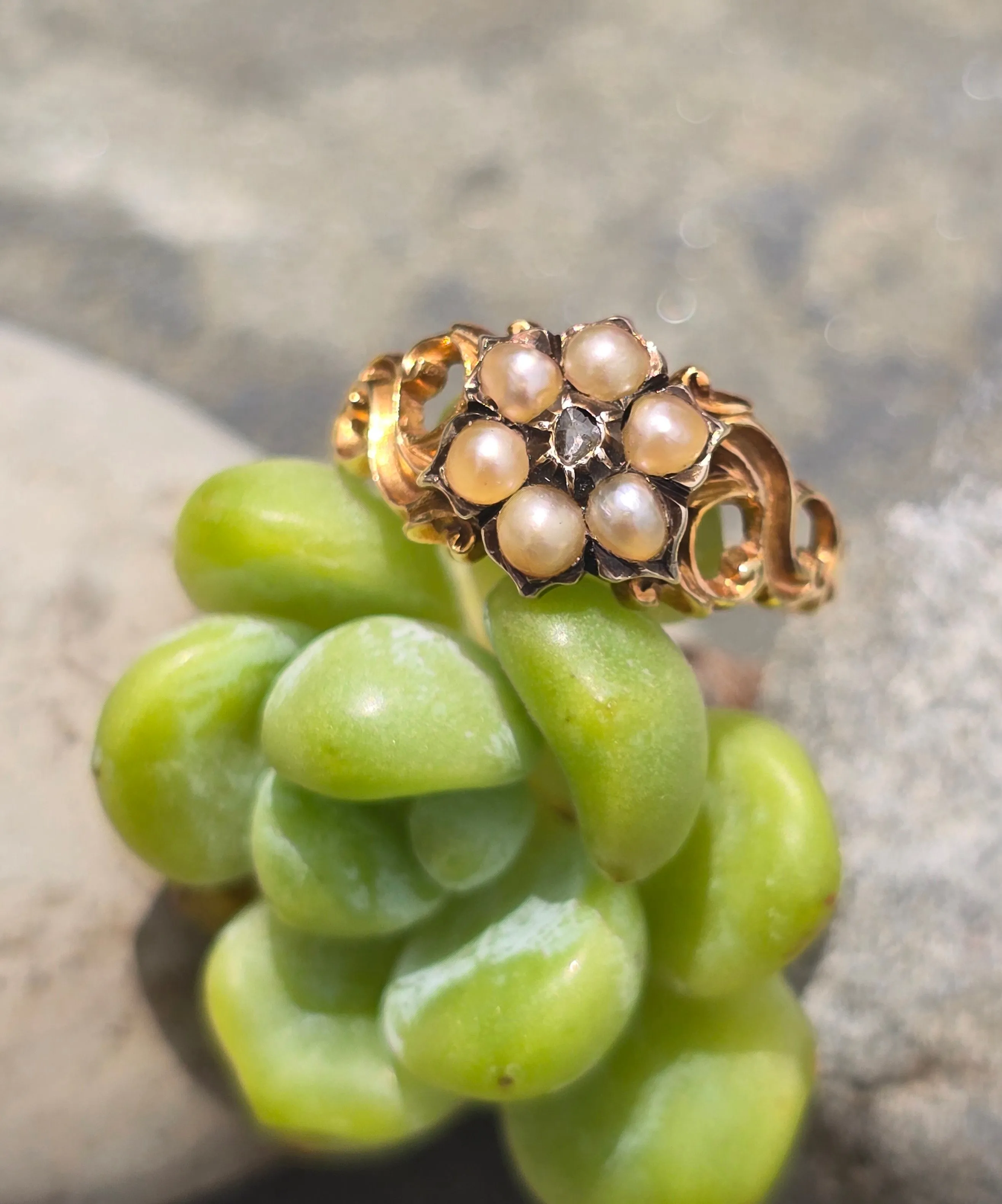 15ct gold Victorian diamond and pearl antique floral ring