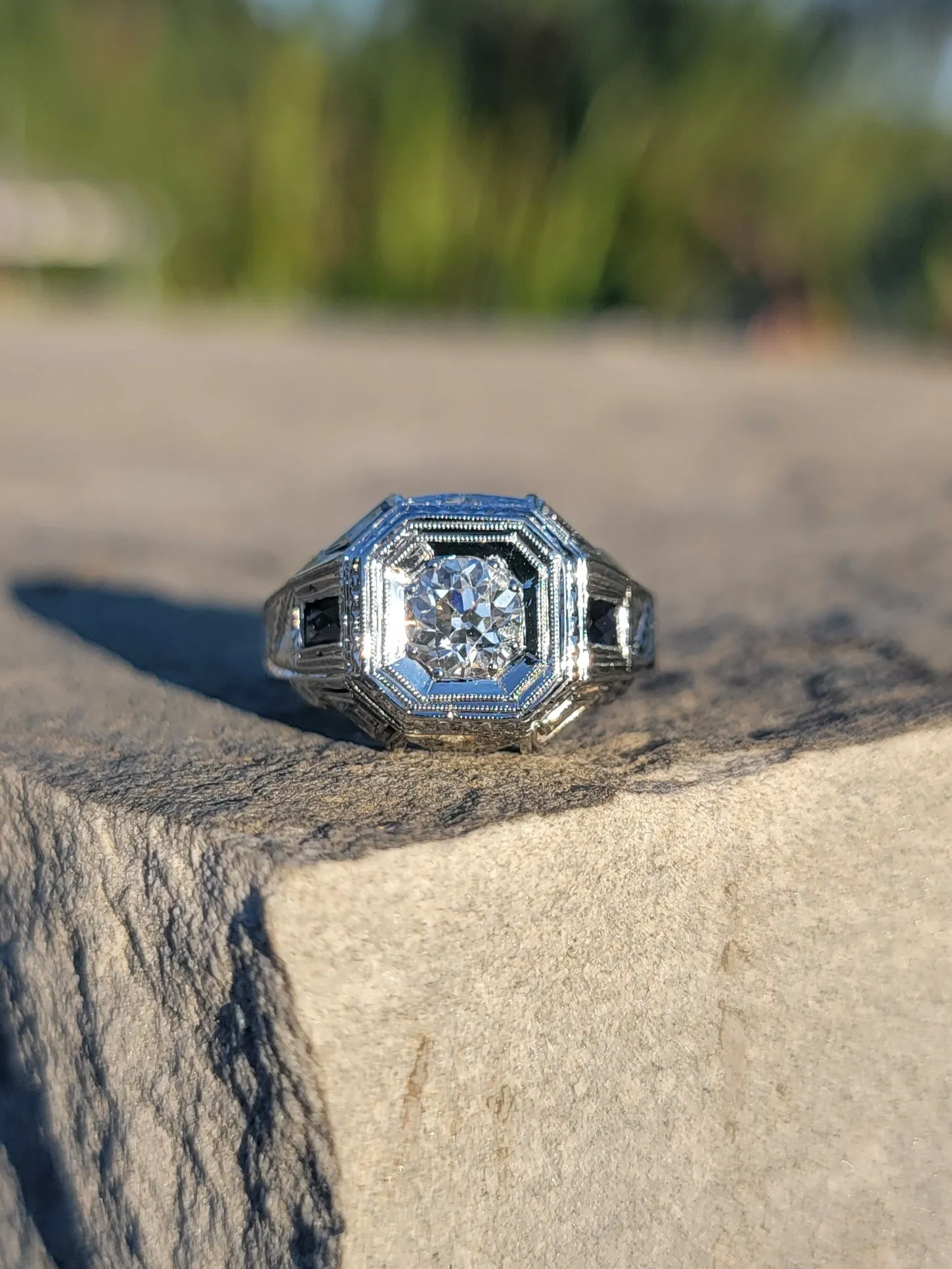 18k white gold c.1920's Art Deco sapphire & diamond ring