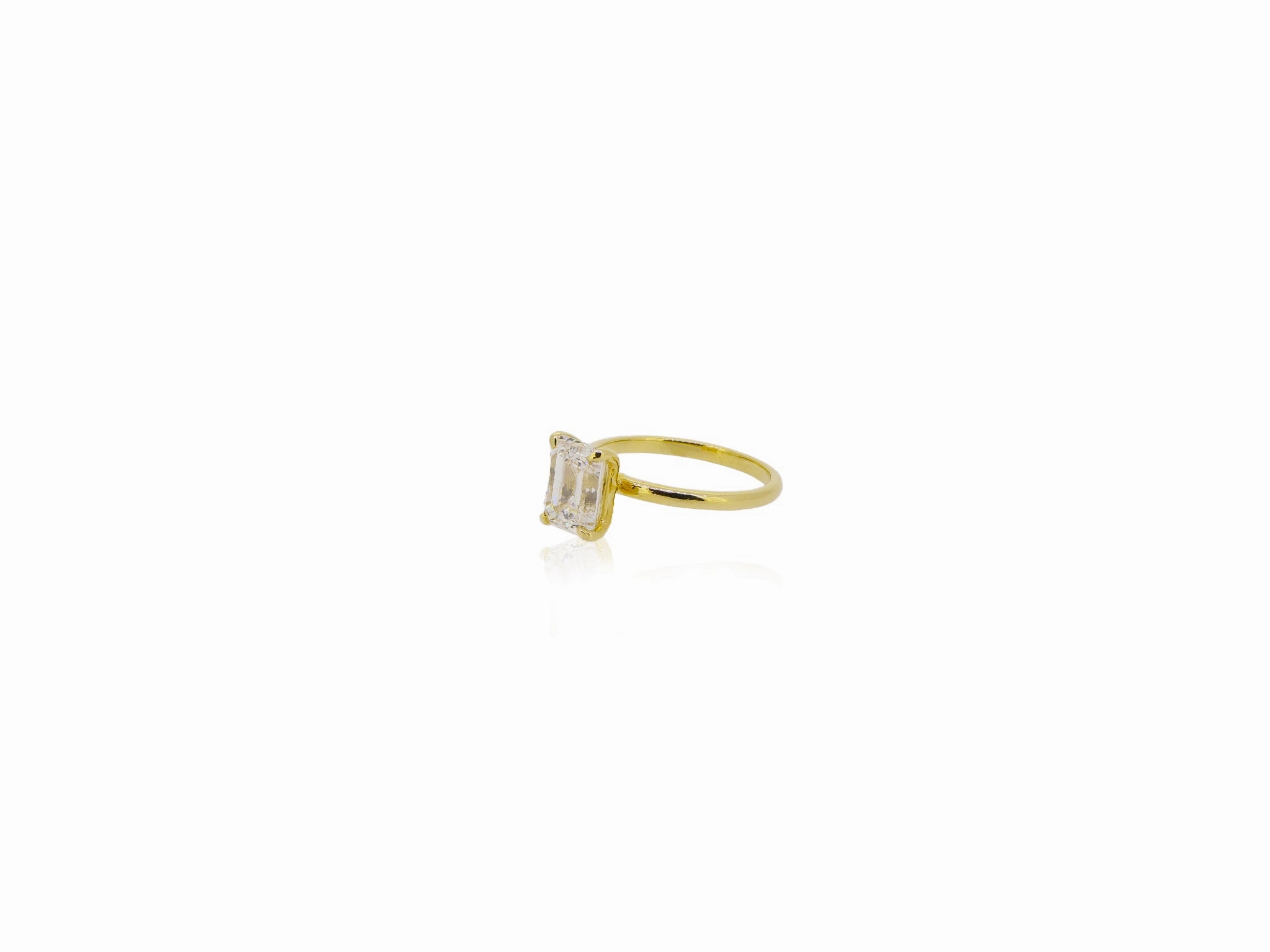 2.5ct Emerald Cut Solitaire