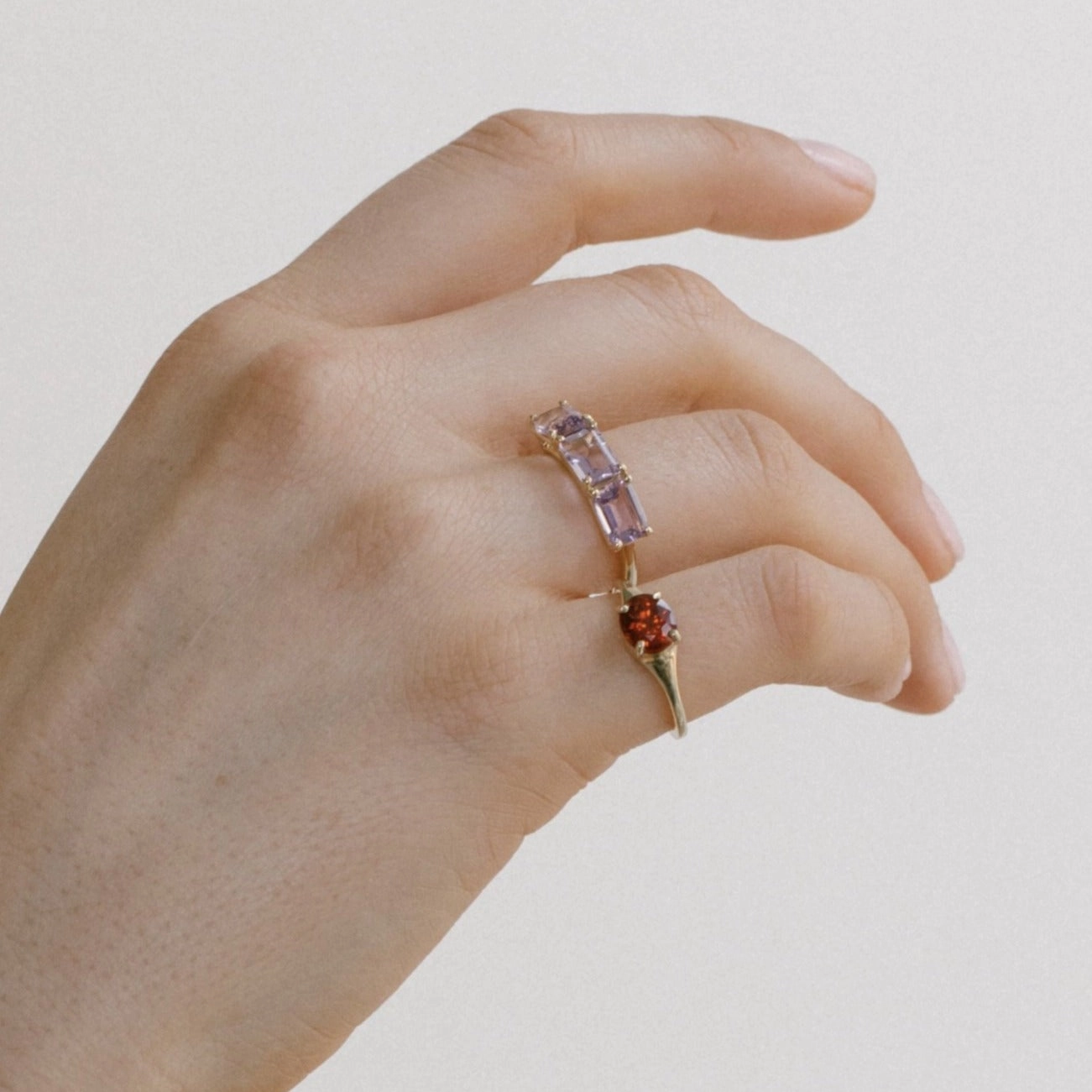 AMETHYST ROSA BIRTHSTONE RING