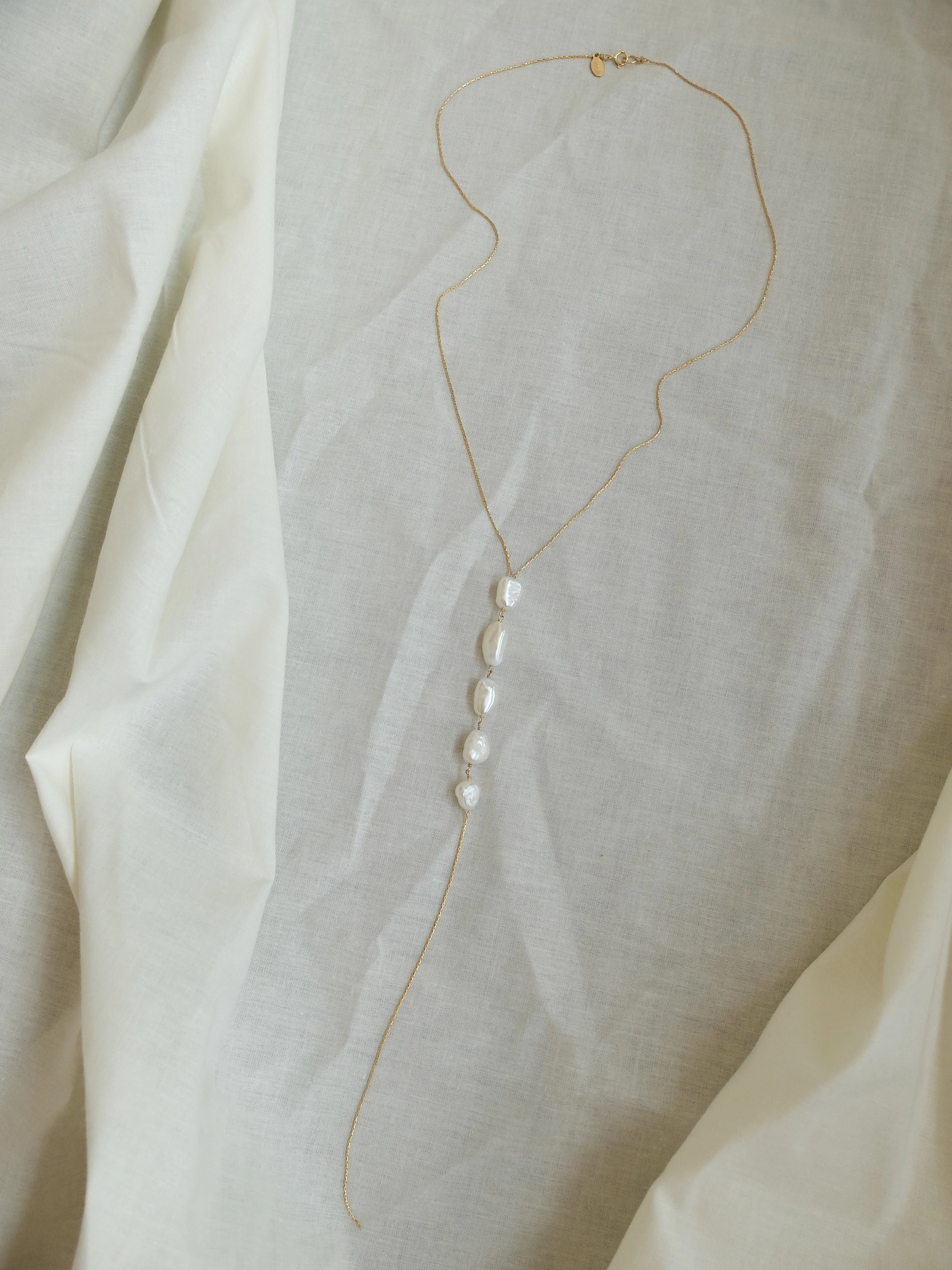 Cinq Necklace