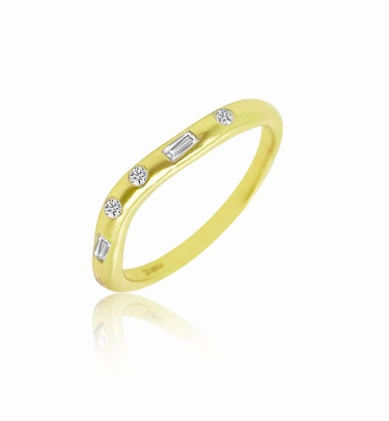 Curved Brushed Gold Diamond Ring