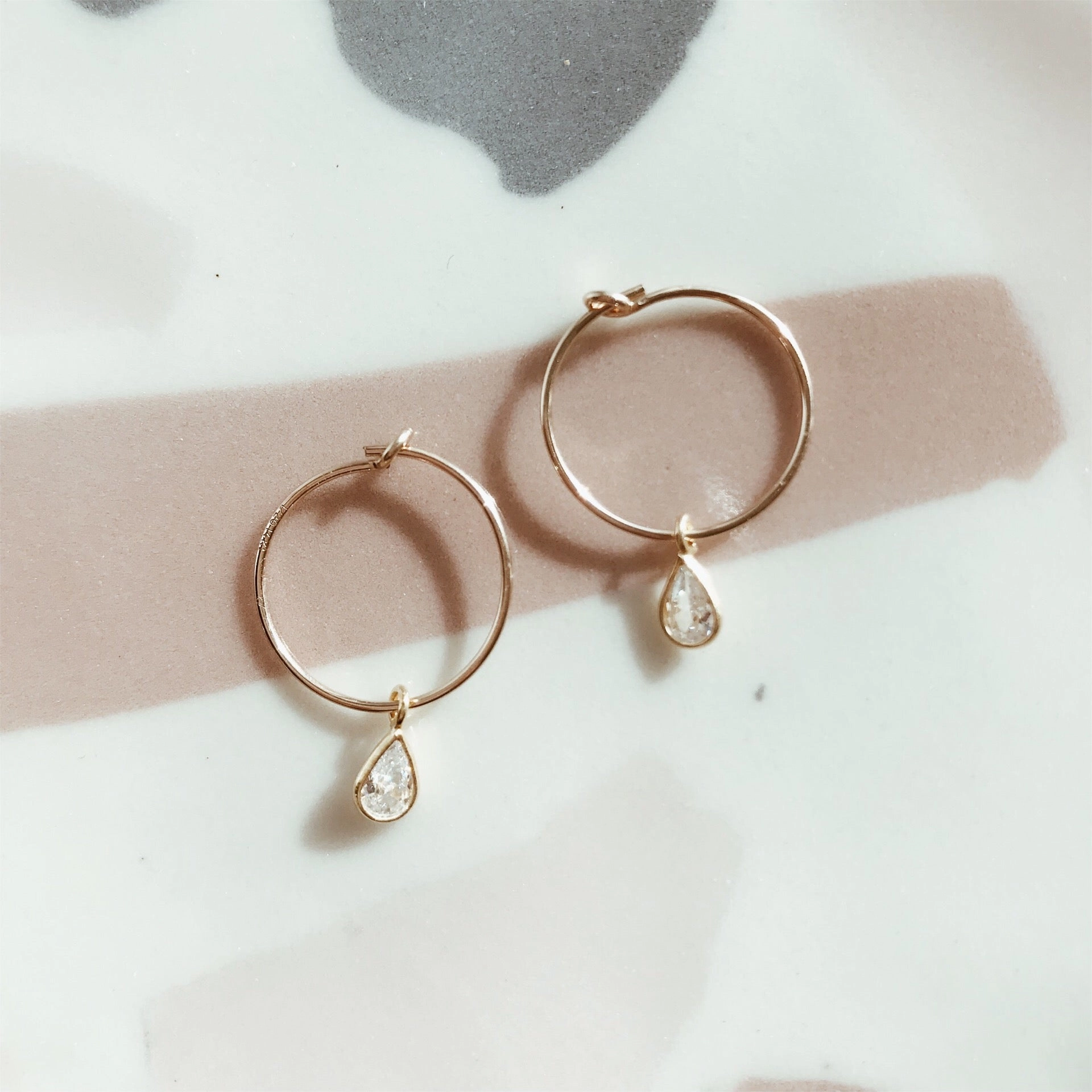 Droplet hoops