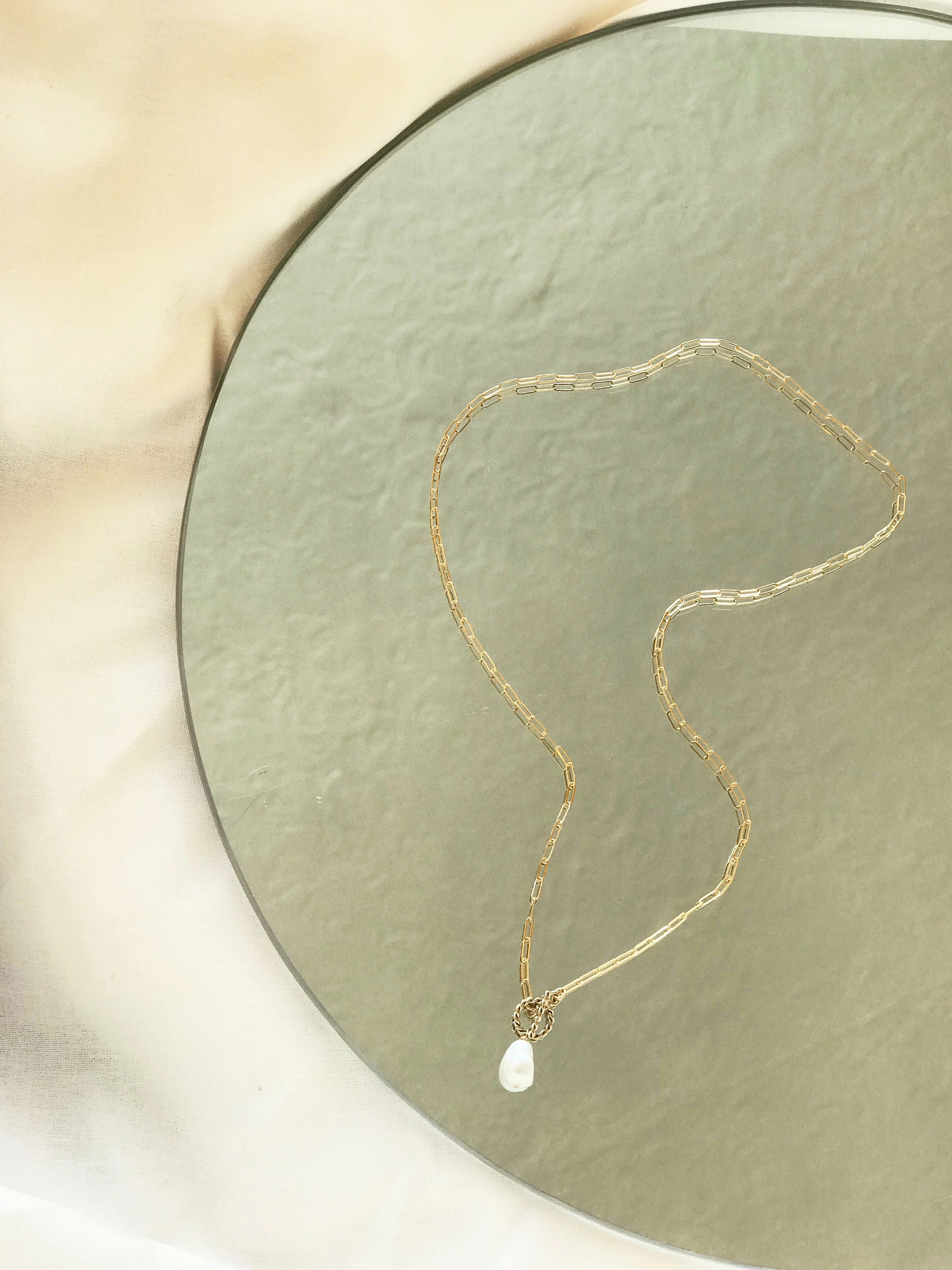 Enlace Necklace
