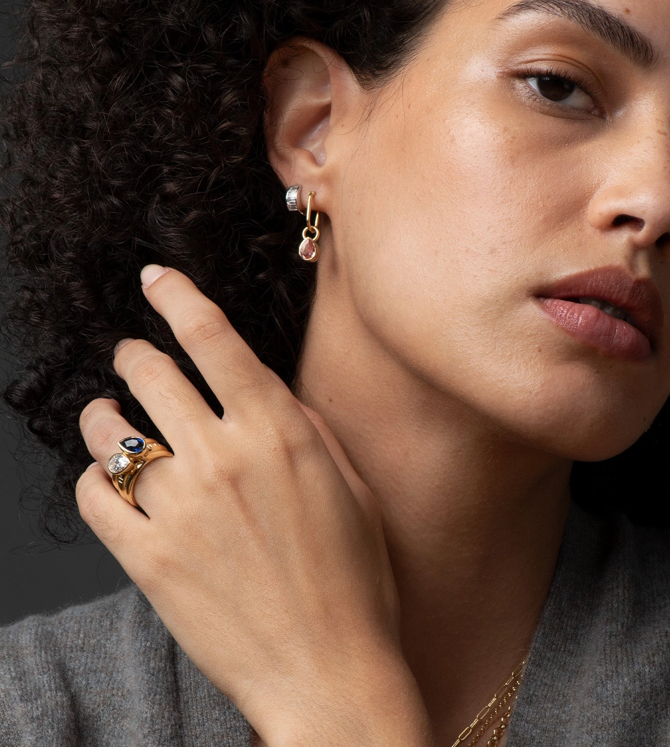 Forever & Always a Pair Blue Sapphire Bookend Ring : in Yellow Gold