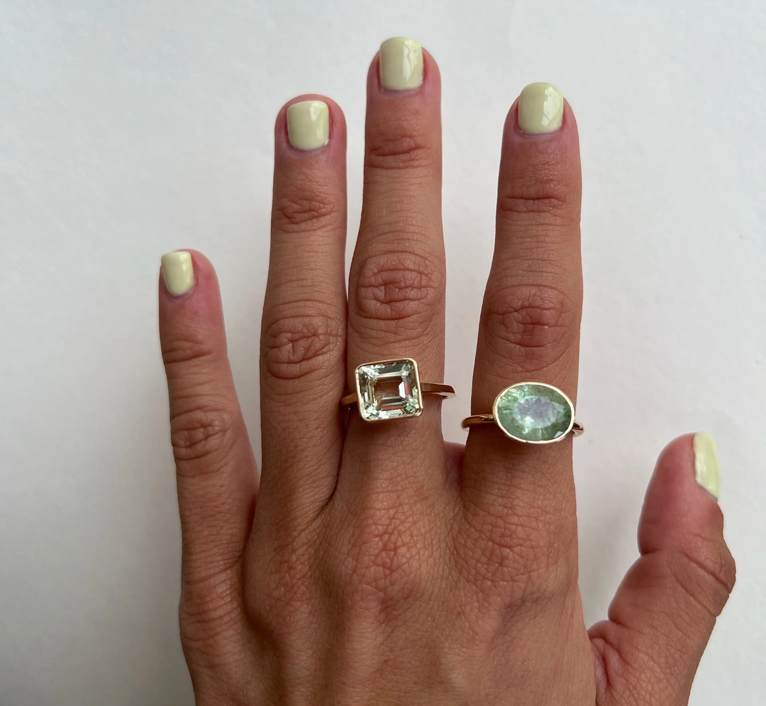 GREEN BERYL OVAL RING