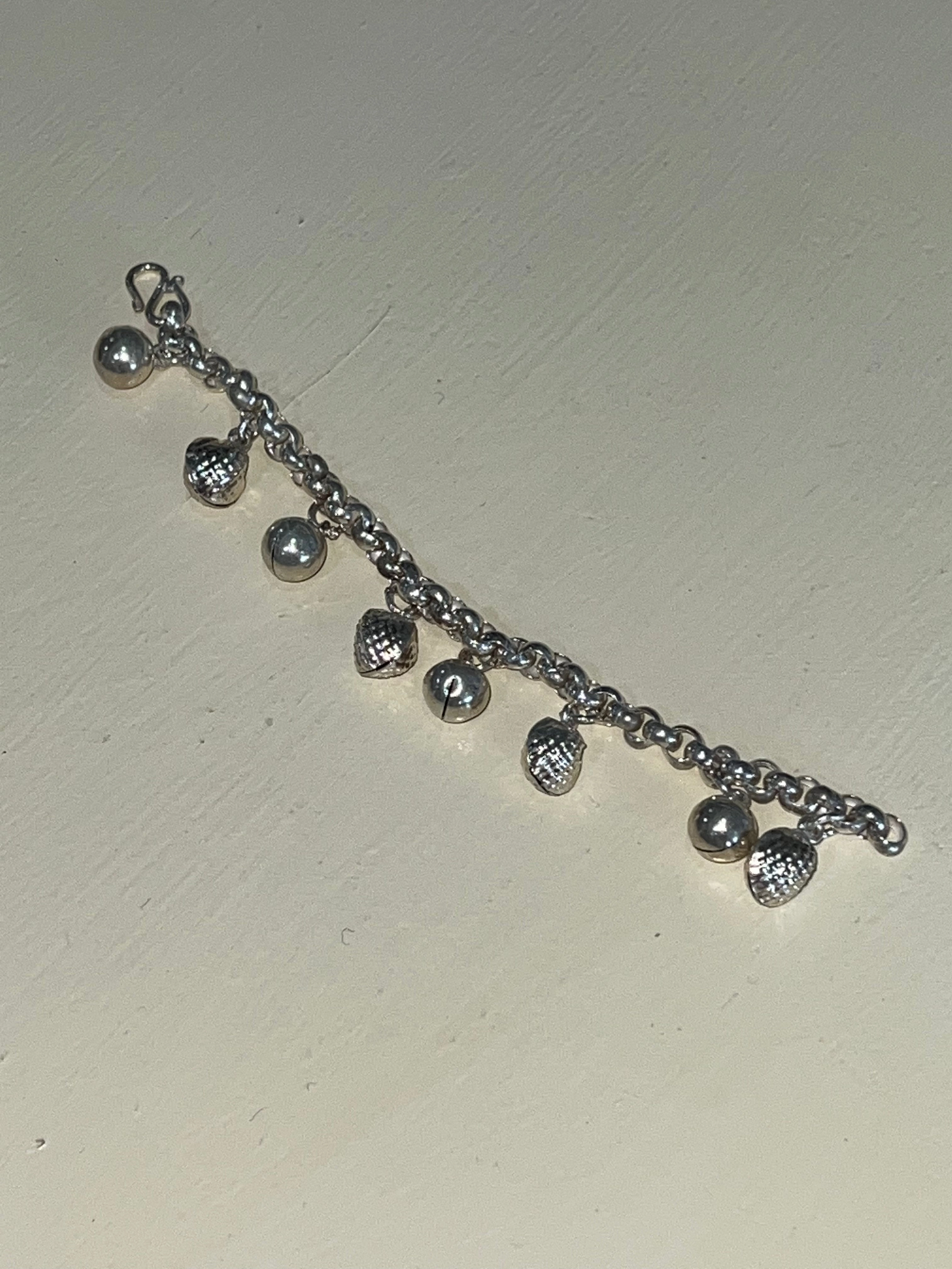 Jingle Shell Vintage Bracelet
