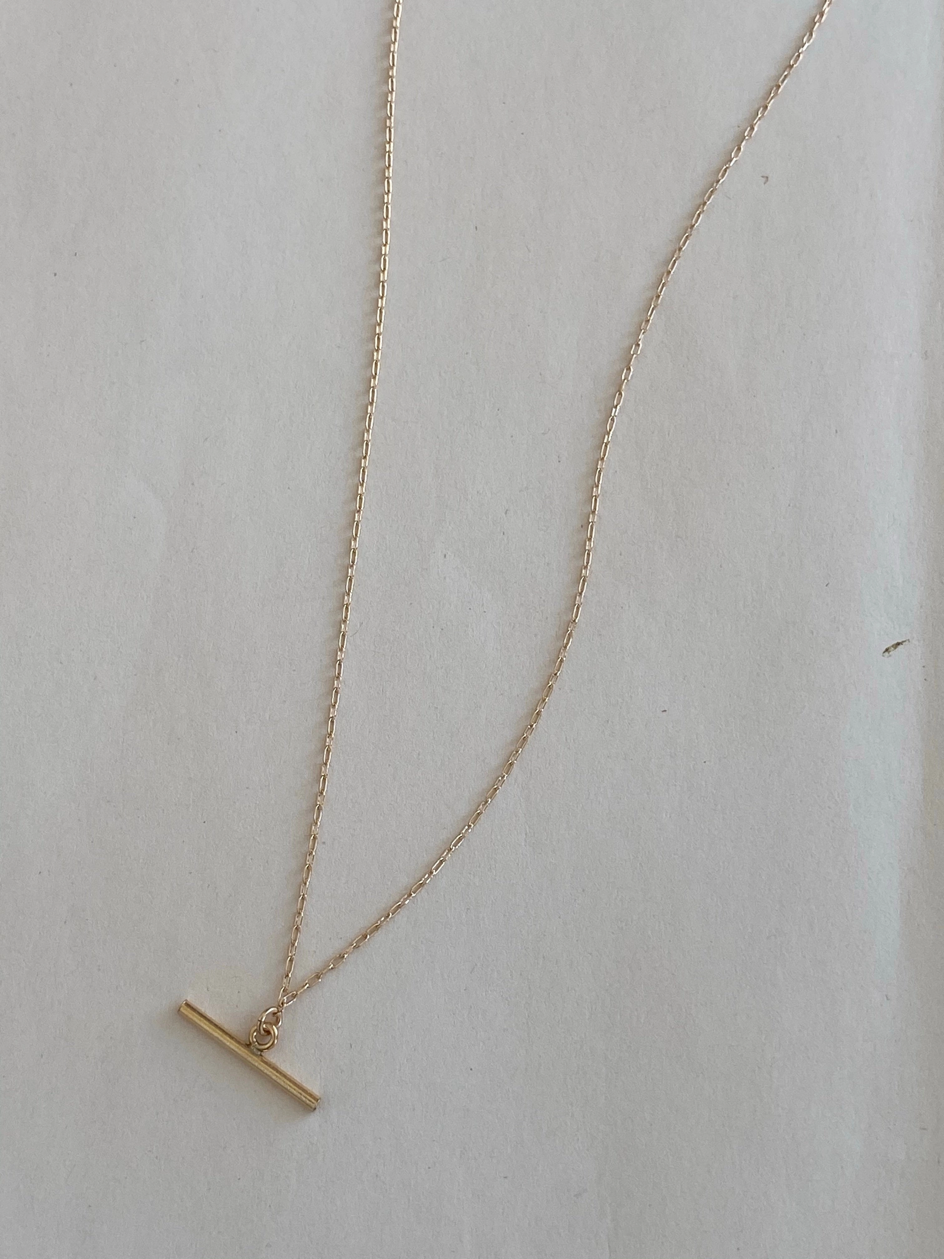 Linear Necklace