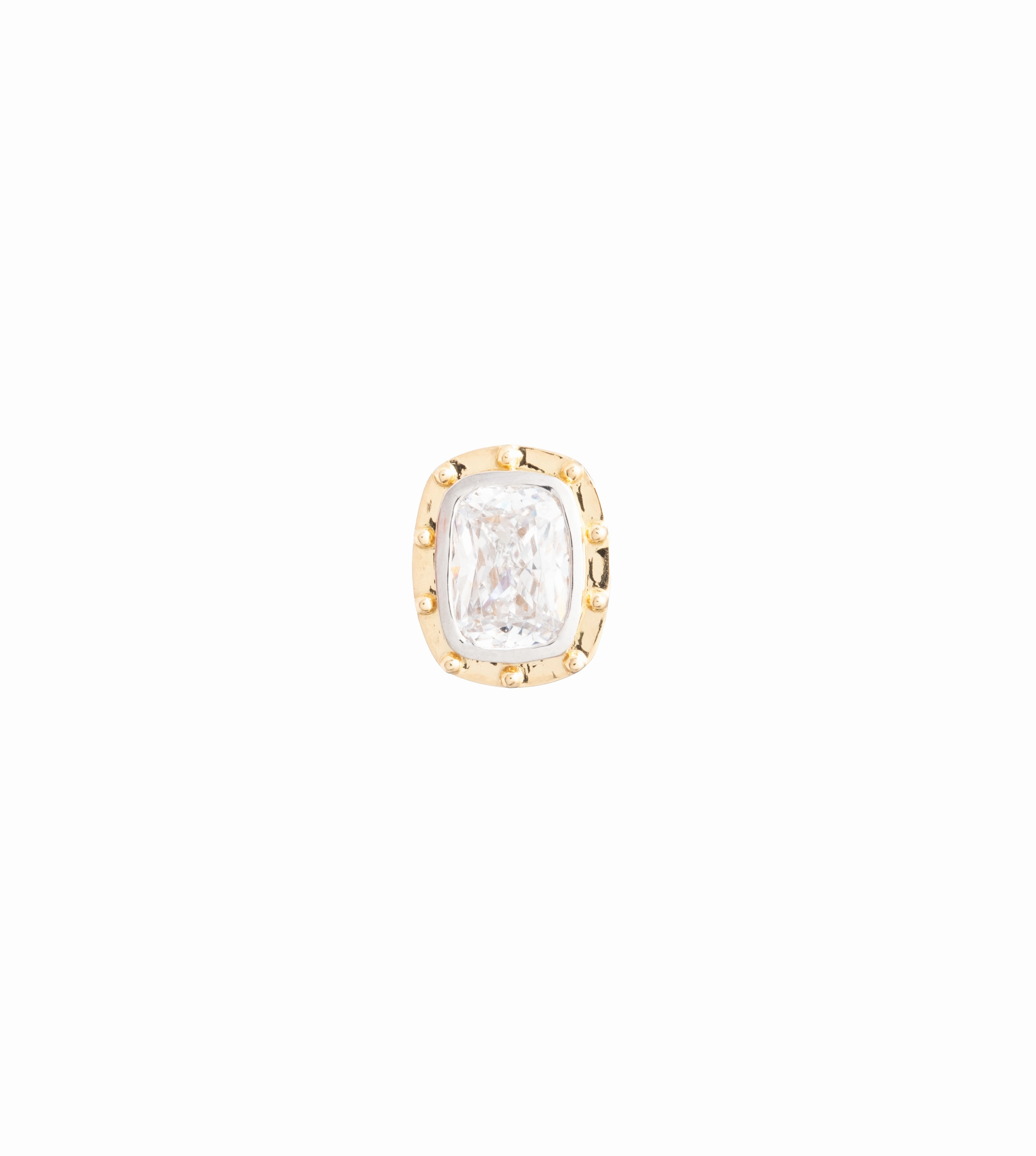 Lovestruck Stud : in Yellow Gold with Cushion Diamond