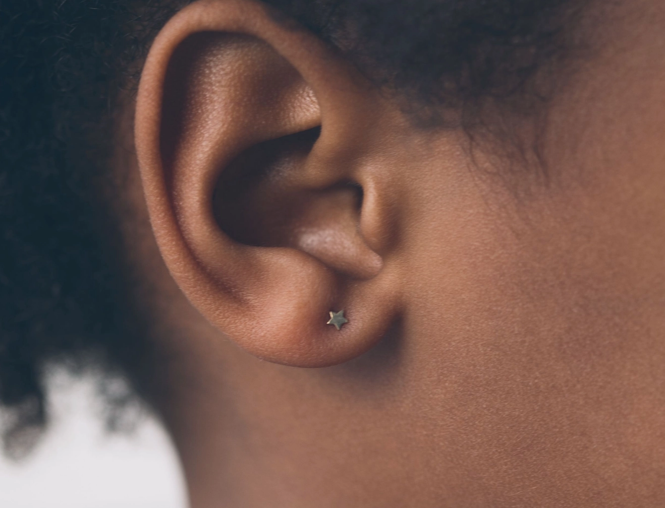 MINI STAR EARRINGS
