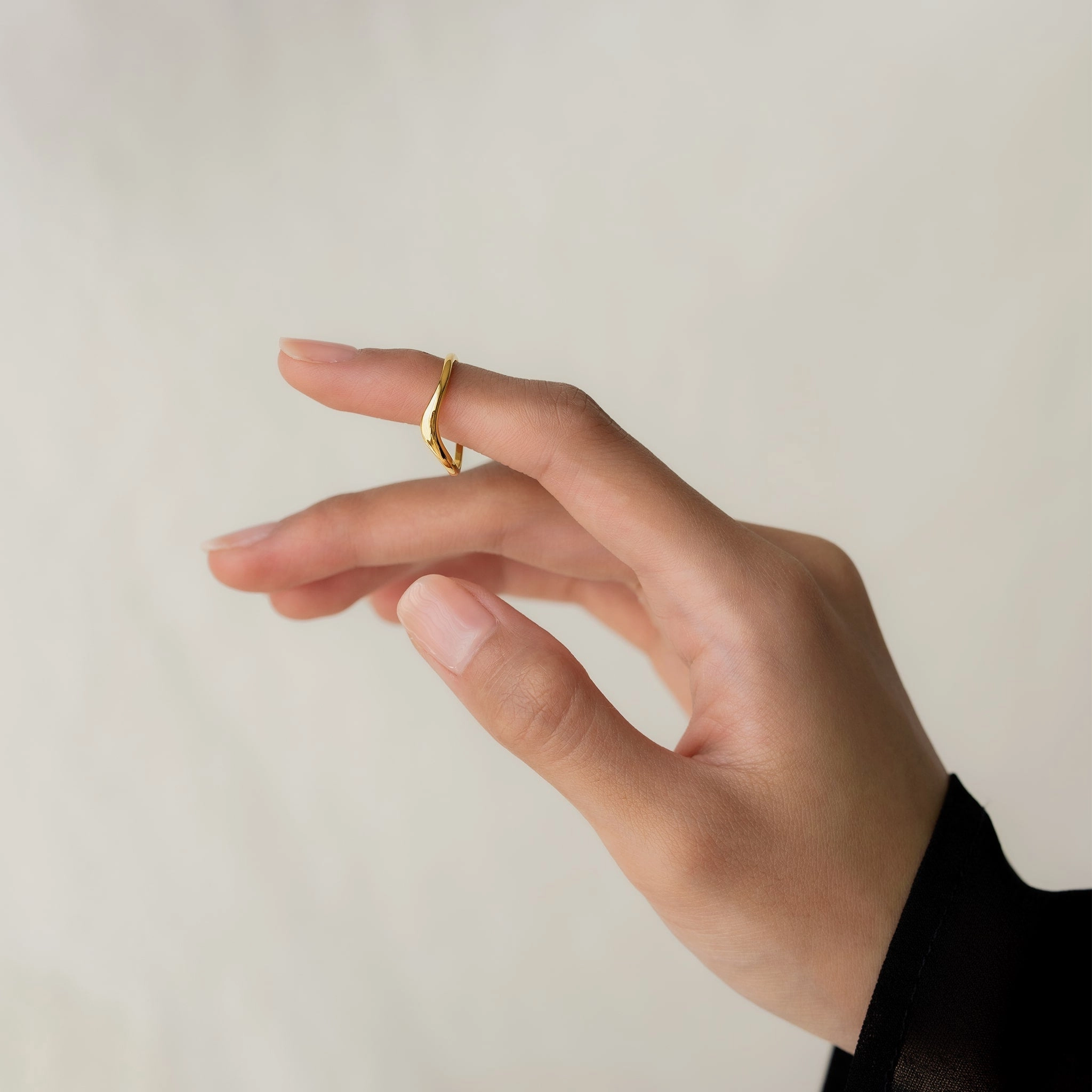 Organic Wavy Ring - Bea
