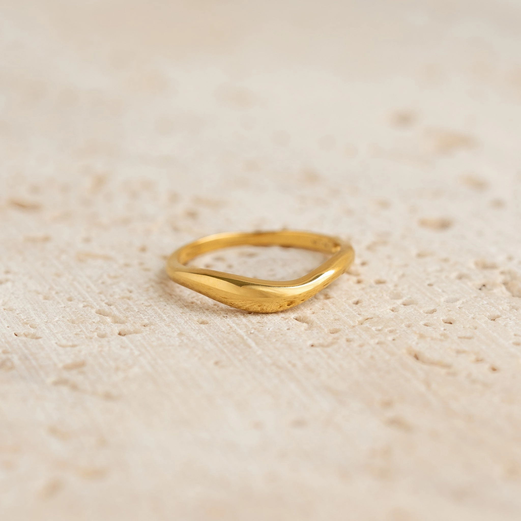 Organic Wavy Ring - Nyssa