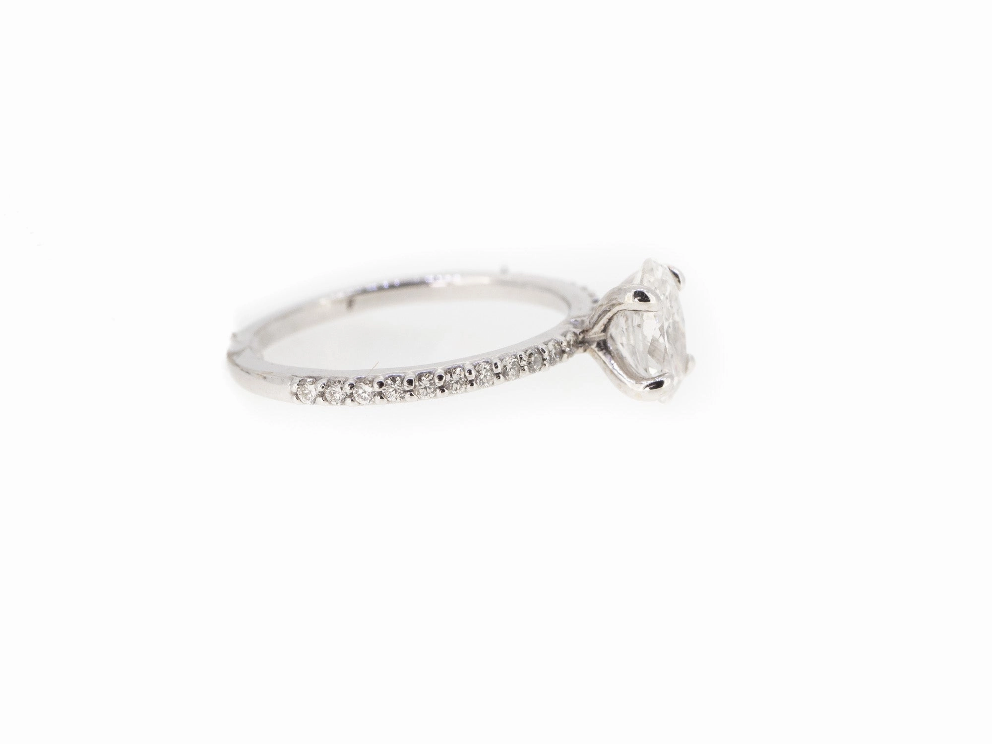 Oval Solitaire Engagement