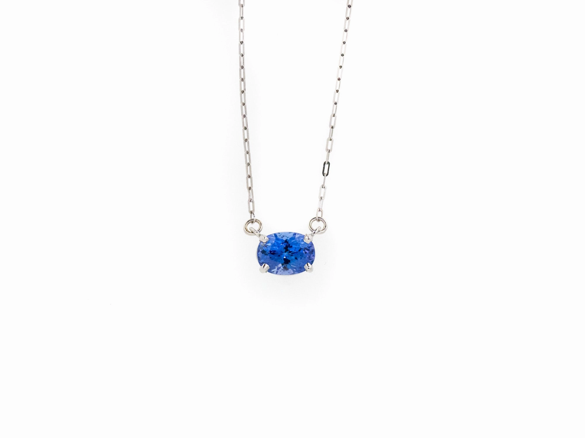 Oval Tanzanite Pendant