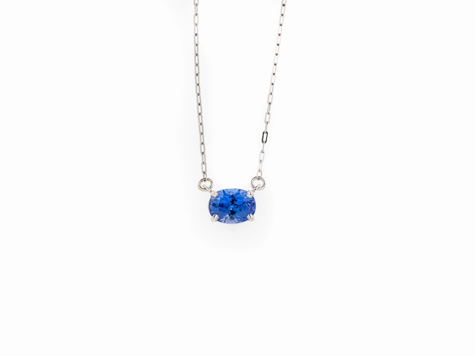 Oval Tanzanite Pendant