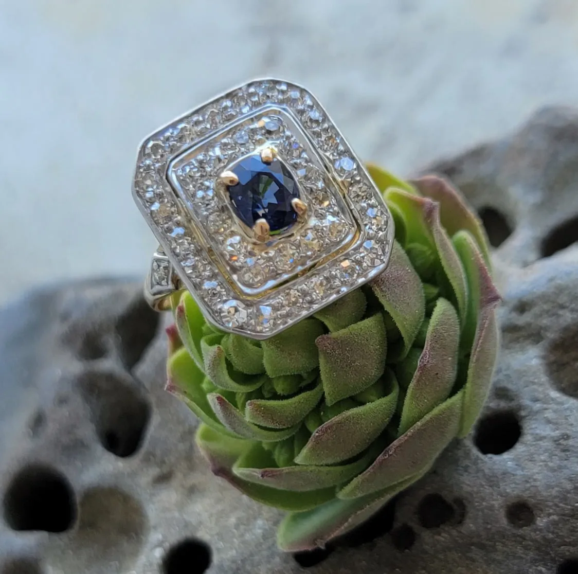 platinum & 14k gold diamond & blue sapphire estate Art Deco ring