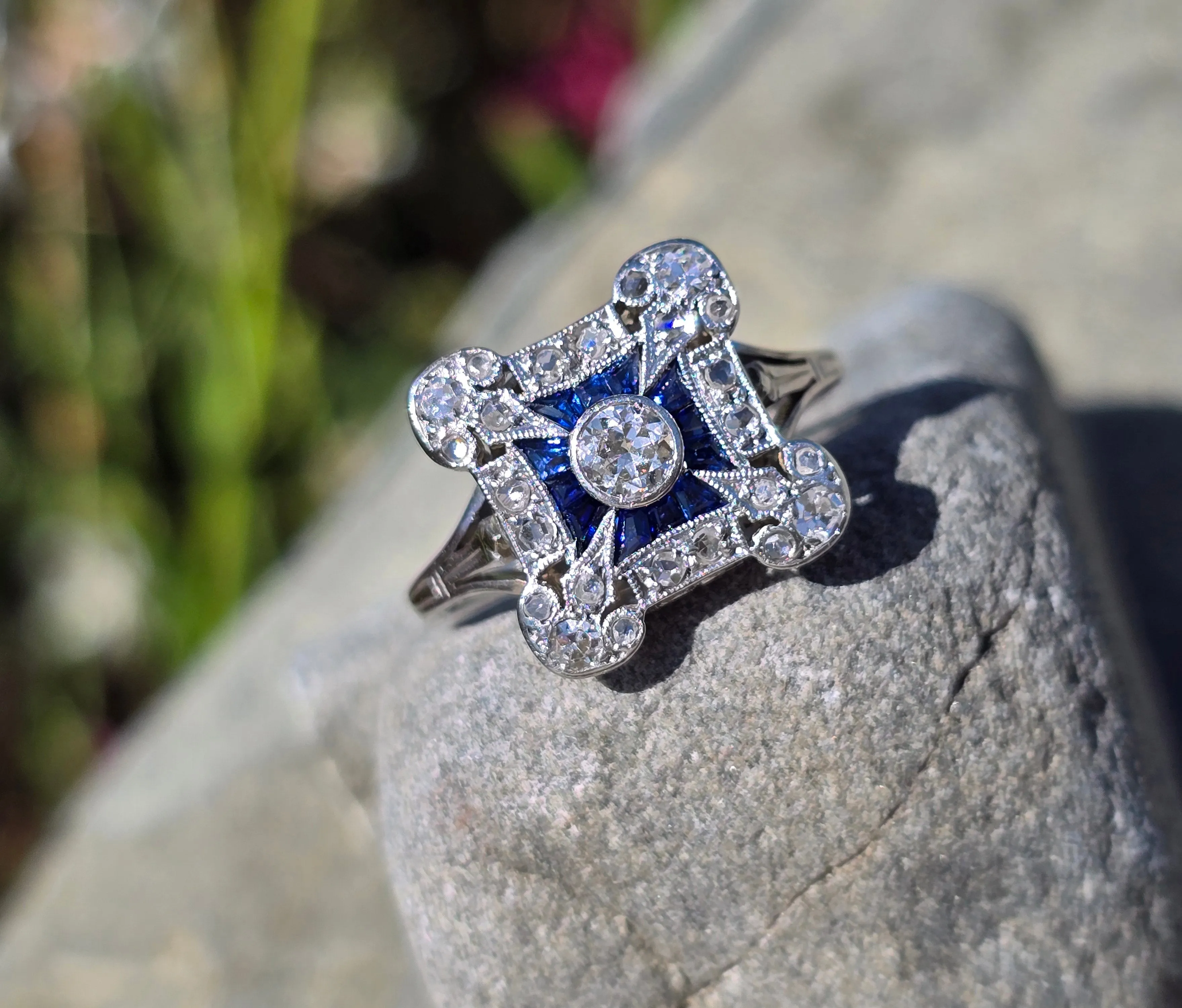 platinum top & 14k white gold Art Deco c.1920's blue sapphire and diamond estate ring