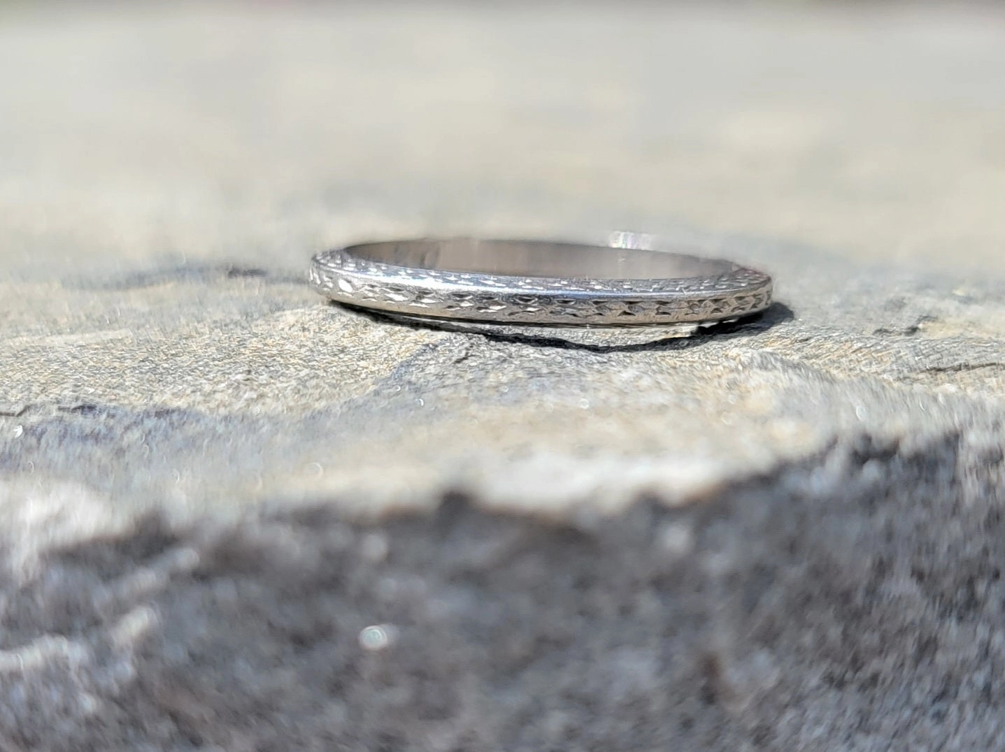 Platinum - Iridium 1.88mm vintage engraved wedding band