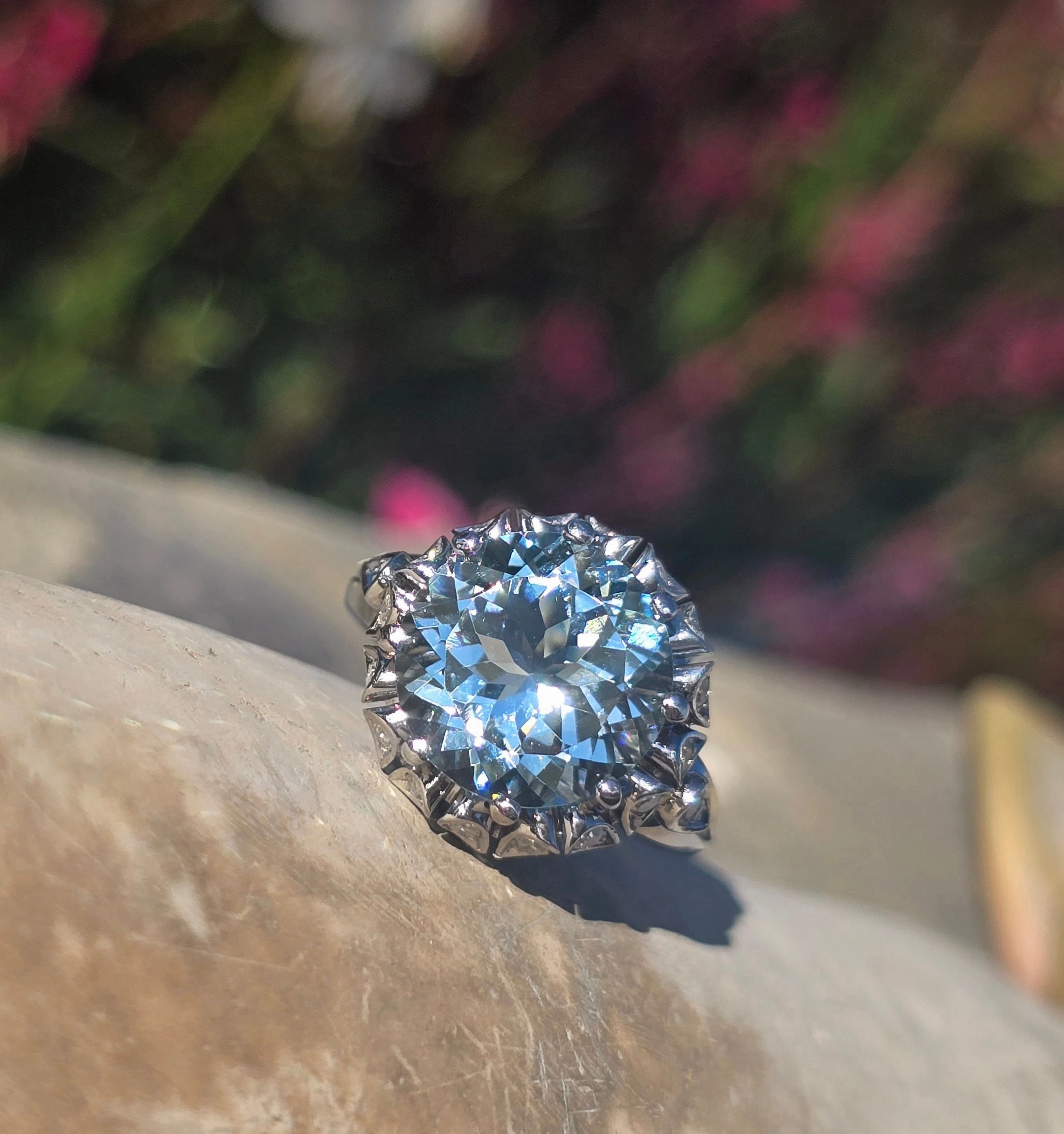 platinum aquamarine and diamond antique vintage ring