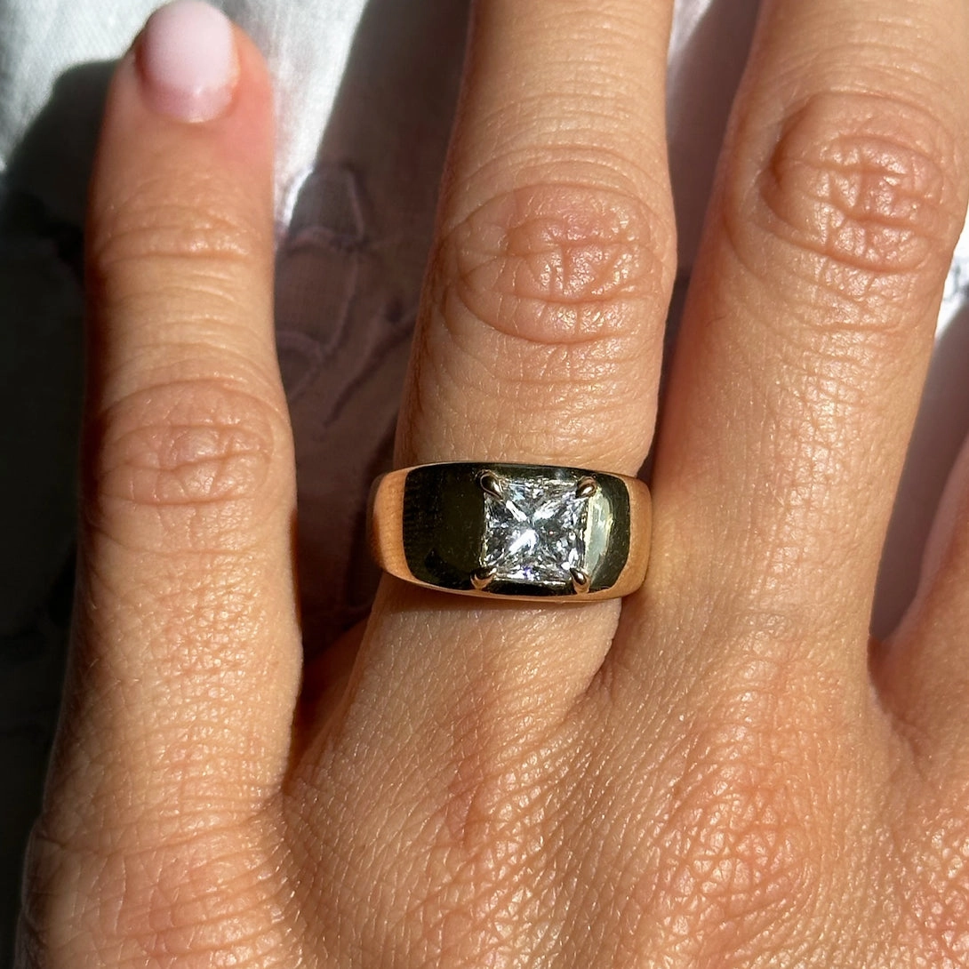 PRINCESS CUT DIAMOND CLOUD RING