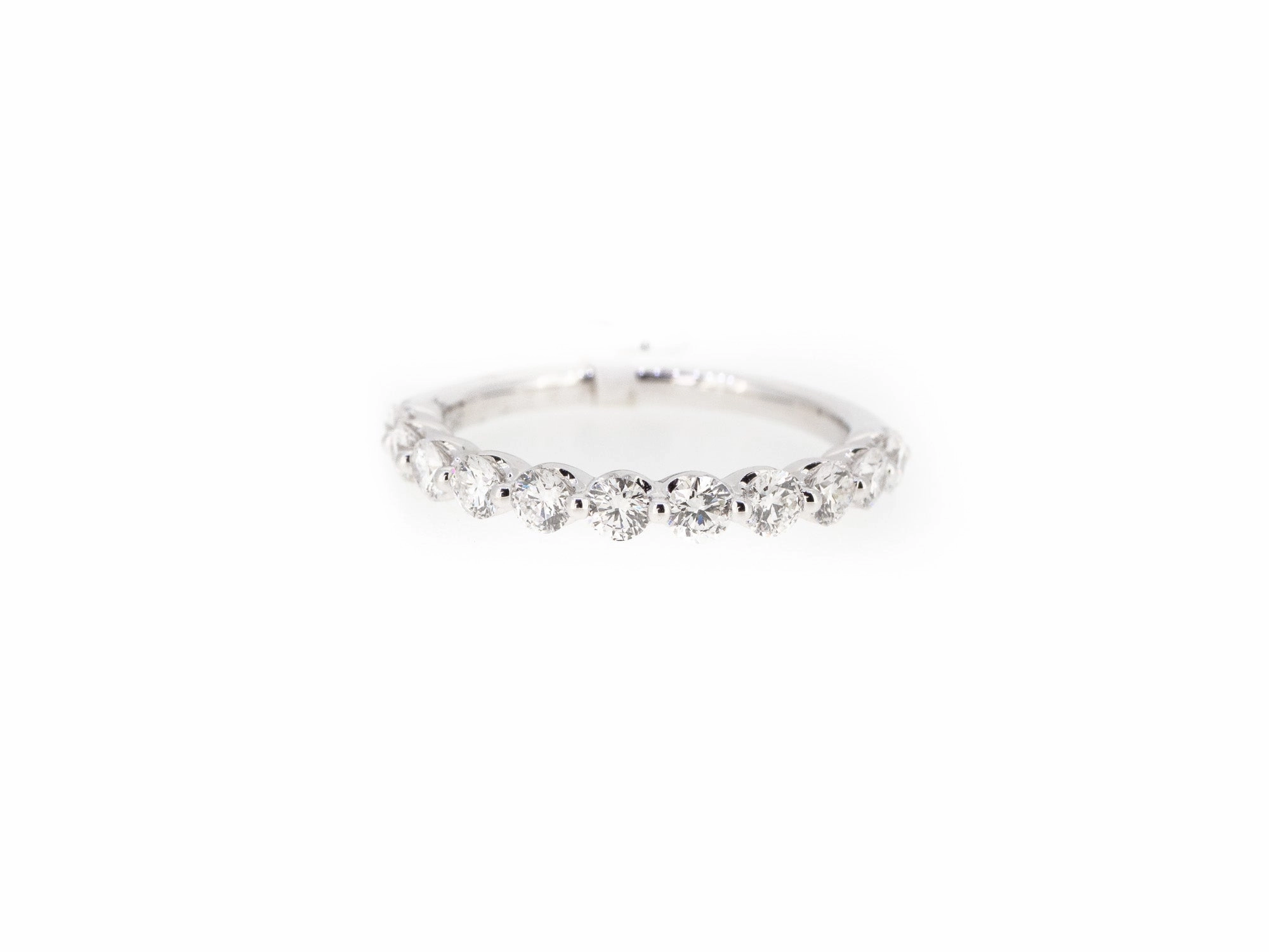 Shared Prong Diamond Stacker
