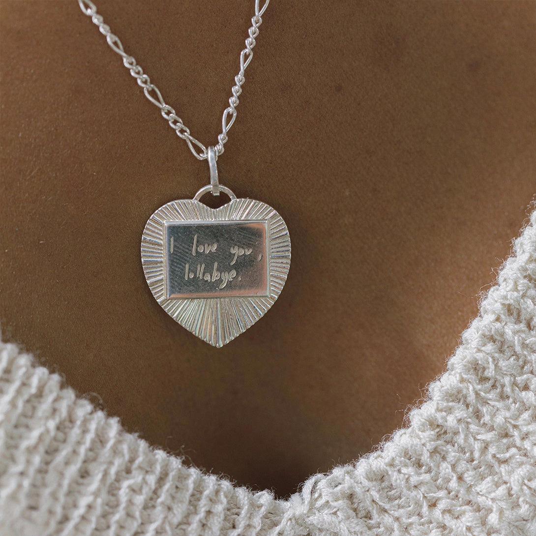 SIGNATURE HEART CHARM