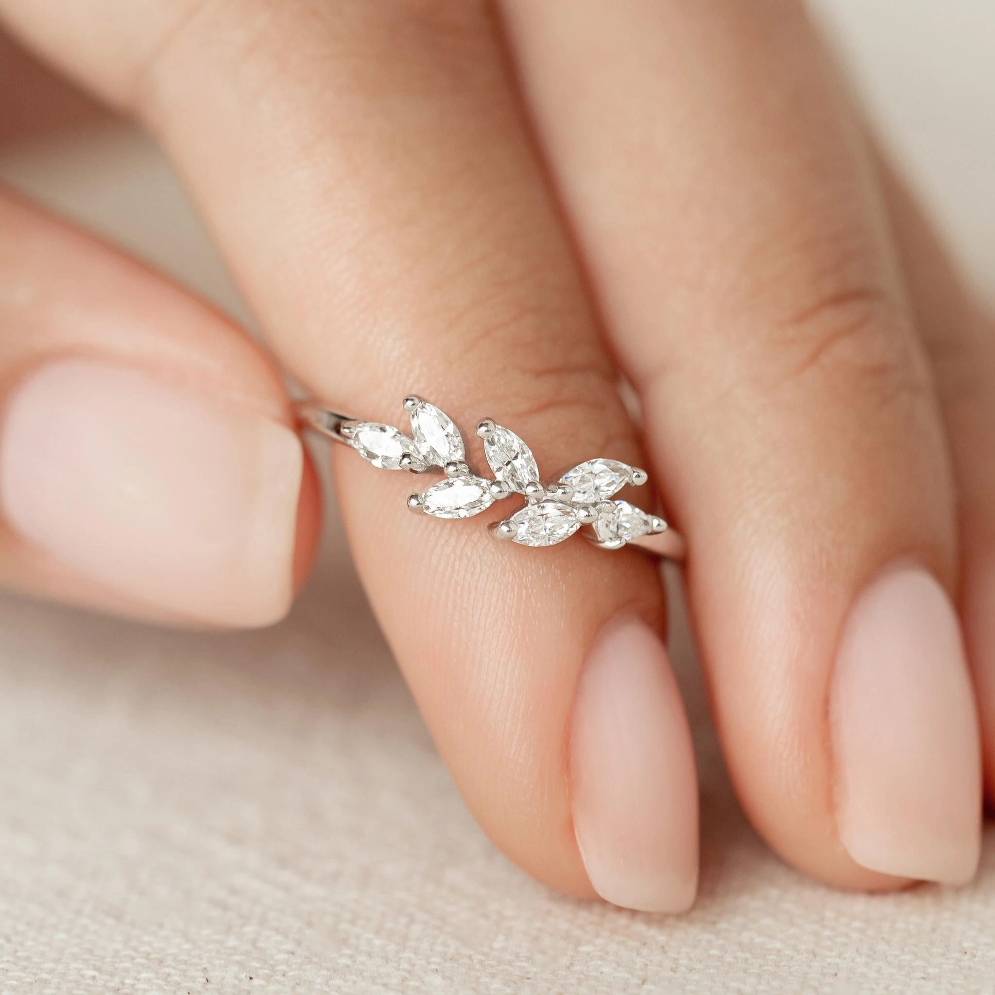 Silver Leaf Ring - Freya