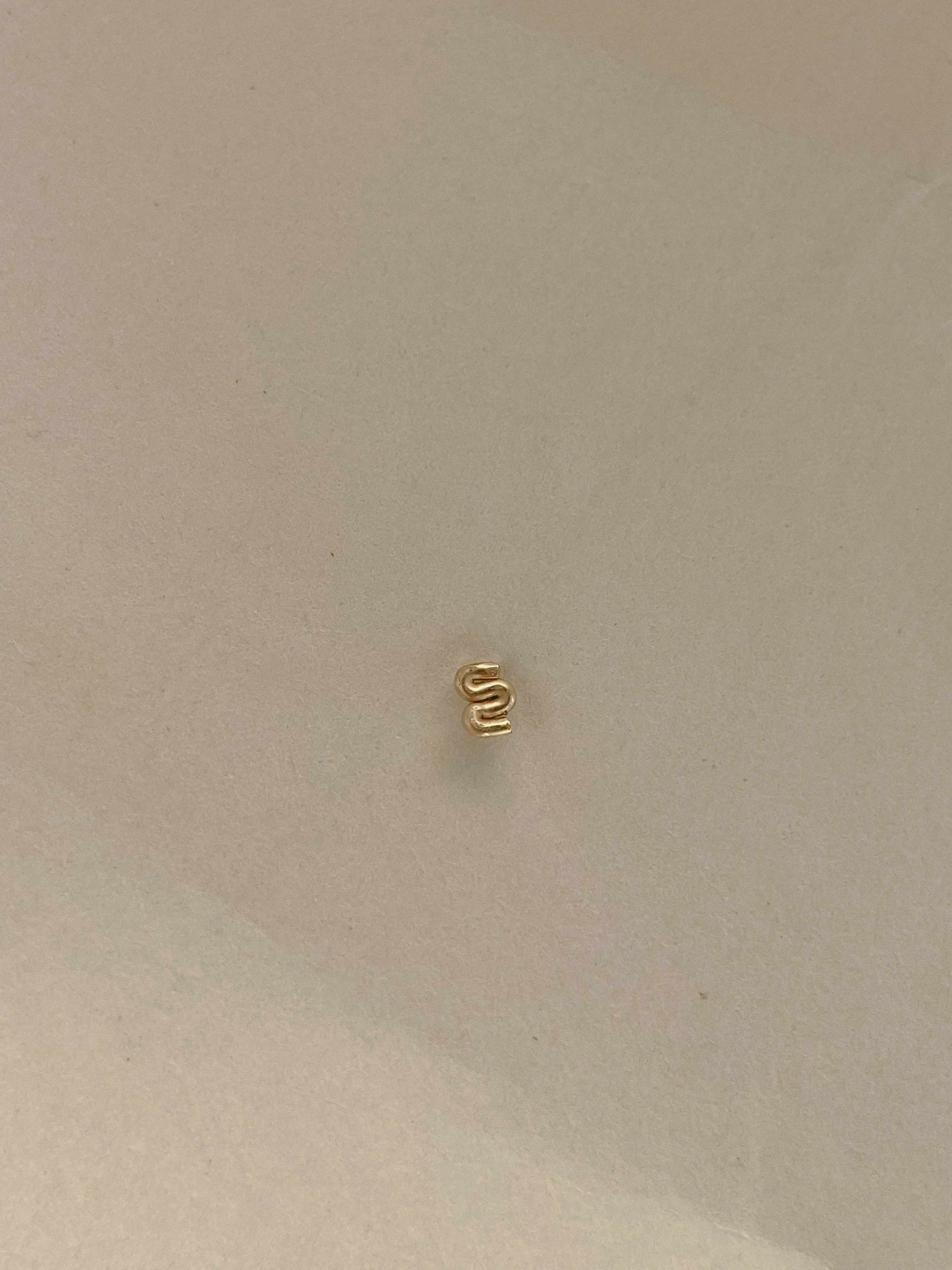 Squiggle Stud
