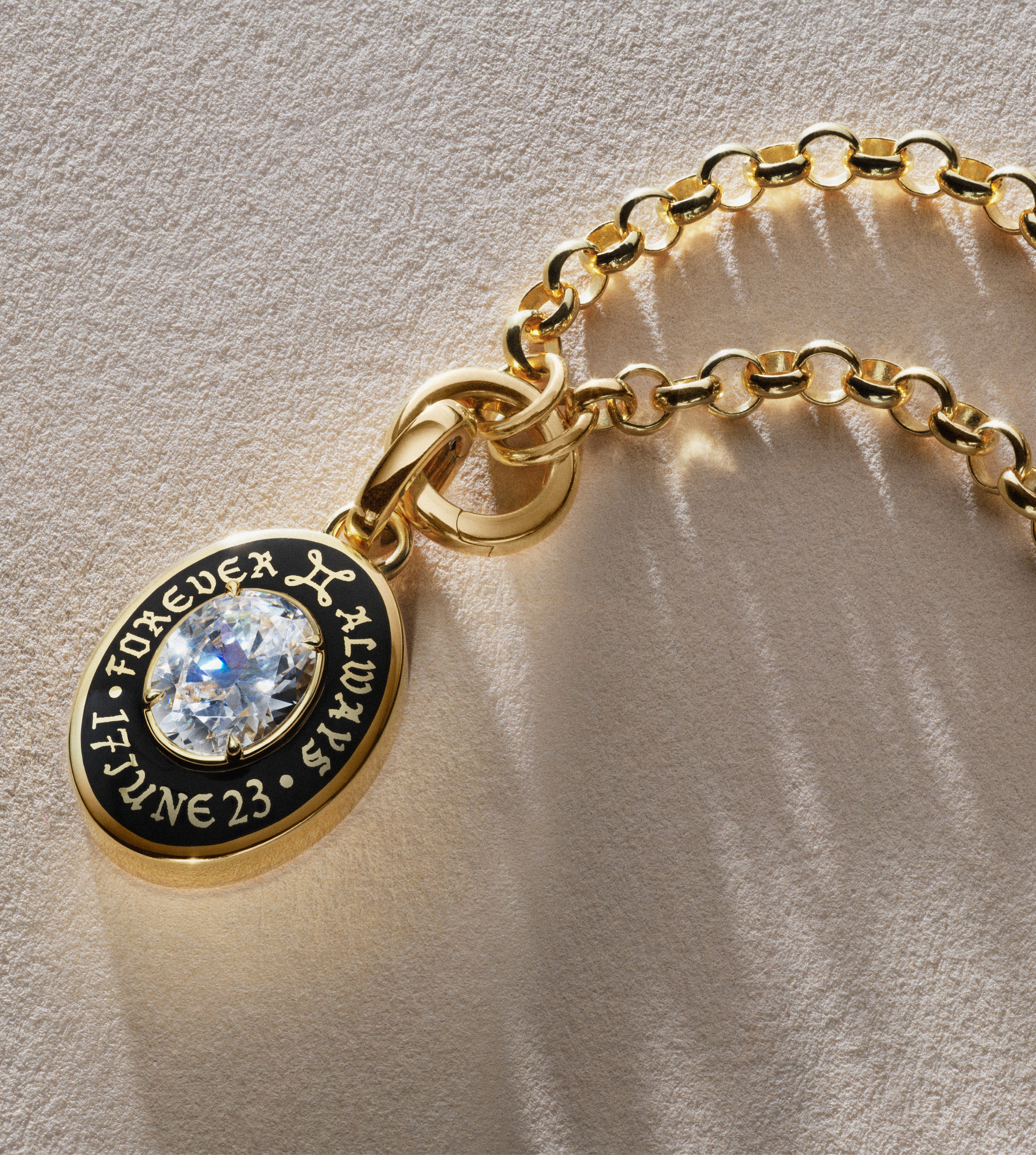 True Love Cigar Band Pendant : in Yellow Gold and Black Ceramic with Diamond and an Annex Link